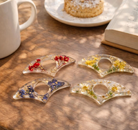 Marque-page en résine avec fleur pressée, support de page, fleur du mois de naissance, cadeau pour les amoureux des livres