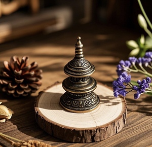 Sculture Artigianali in Metallo Rame Bronzo Ottone, Stupa Dorata Bodhi, Stupa Tibetana Esoterica, Pagoda Familiare Buddista, Feng Shui - Product Image 3