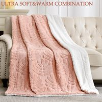 Vente en gros de couverture de jet de flanelle en peluche tricotée douce personnalisée couverture de jet de lit en polaire Sherpa pour la décoration intérieure