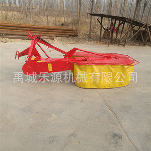 Cortadora de Césped Multifuncional Montada en Tractor Yucheng Leyuan, Color Rojo - Product Image 1
