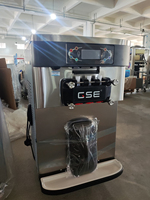 Machine à crème glacée molle de comptoir commerciale 20-28L/H avec conception de table de fonction de compression et de pré-refroidissement d'Embraco