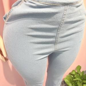 Nuova Tuta Intera da <span class=keywords><strong>Donna</strong></span> in Denim Lavato Elasticizzato con Spalle Scoperte, Vita Annodabile e Gamba Svasata, Outfit <span class=keywords><strong>Sexy</strong></span> Casual Stile Y2K Retrò - Product Image 3