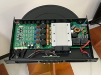 1U Sınıf D Amplifikatör Profesyonel Güç Amplifikatörü 4 Kanallı 4x600W/4x800W Dijital Stereo Amplifikatör DJ Canlı Sahne Subwoofer'ı