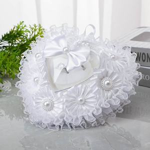 Boîte à alliances <span class=keywords><strong>en</strong></span> forme de cœur avec fleurs <span class=keywords><strong>en</strong></span> dentelle et décoration nœud, coussin porte-alliances élégant <span class=keywords><strong>en</strong></span> cristal pour cérémonies nuptiales - Product Image 2