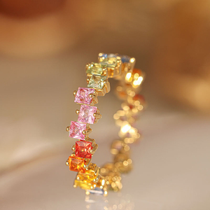 Bague de fête pour filles en or 10K 14K 18K avec saphir de laboratoire arc-en-ciel taille princesse 3x3mm, tendance estivale, bijoux fins et colorés - Product Image 1