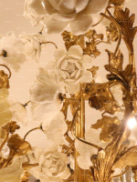 Luminaire suspendu classique de style villa européenne, corps principal en laiton doré, motif cygne, orné de pampilles en cristal, lumière blanc chaud