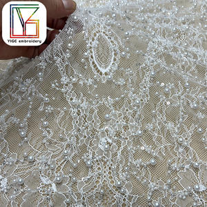 ผ้าลูกไม้ชานทิลลี่ปักลายสีขาวหรูหรา ประดับด้วยเลื่อมและมุก ผ้าตาข่ายประดับเลื่อมวิบวับ สำหรับชุดแต่งงาน - Product Image 6