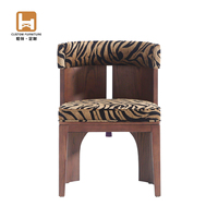Chaise de salle à manger américaine à cadre en bois massif Coussin en tissu à motif de tigre de style rétro pour hôtel appartement maison bureau salle de bain