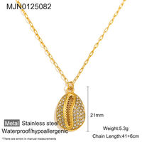 Collier pendentif vie marine en acier inoxydable plaqué or 18 carats PVD, zircon imperméable sans ternissement, vintage et cool pour femmes