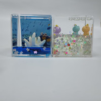 Presse-papiers de bureau en acrylique écologique, forme carrée, personnalisé, avec liquide coloré, effet 3D, dauphin, corail et paillettes brillantes, vente en gros
