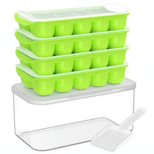<span class=keywords><strong>DOQAUS</strong></span> - Moldes de Silicona para Cubitos de Hielo, Libres de BPA, Paquete de 4 con Tapa, Diseño Apilable, Aptos para Congelador, para Hacer Hielo y Helados (Verde) - Product Image 3