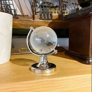 Globo Terráqueo de Cristal K9 Grabado con Mapa del Mundo Personalizado al por Mayor, Modelo de Cristal Tallado con Láser, Regalo Empresarial Coleccionable - Product Image 1