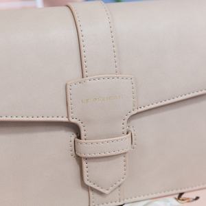 Acrylic Shoulder Strap PU Leather <b>Tote</b> <b>Bag</b> with <b>Zipper</b> Closure Two Straps New Fashion Lady Trendy Messenger Handbag From China - Product Image 5