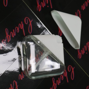 Nouveau flacon pulvérisateur de luxe PETG carré de poche en plastique 30ml mini flacon pulvérisateur d'alcool désinfectant pour les mains réutilisable - Product Image 5