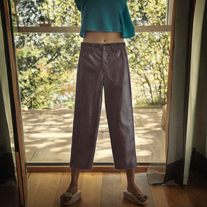 กางเกงขายาวทรงตรงพิมพ์ลายสไตล์อเมริกัน ปี 2025 รุ่นใหม่สำหรับฤดูหนาว ระบายอากาศได้ดี เป็นมิตรกับสิ่งแวดล้อม เอวสูง ซิปหน้า ผ้า 100% สำหรับผู้หญิง - Product Image 3