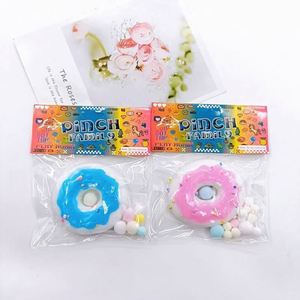 Juguetes Blandos de Mochi Donut al por Mayor, Juguetes Antiestrés Elásticos de TPR Suave con Purpurina, Lindos y Divertidos para Niños - Product Image 6