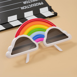 <span class=keywords><strong>Gafas</strong></span> de Sol Divertidas <span class=keywords><strong>con</strong></span> Forma de Dedo, de <span class=keywords><strong>Pollo</strong></span>, Arcoíris, Oso, Conejo y Corazón, para Fiestas de Cumpleaños, Regalo para Fiestas - Product Image 1
