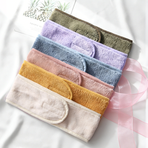 Bandeaux <span class=keywords><strong>de</strong></span> Spa en <span class=keywords><strong>Velours</strong></span> Corail Personnalisables avec Logo pour Soins du Visage et Maquillage, Vente en Gros pour Femmes - Product Image 2
