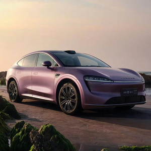 HarmonyOS Imagination R7: Diseño Elegante, Conectividad Inteligente, Potencia de Largo Alcance, Redefiniendo la Elegancia Eléctrica en Vehículos de Nueva Energía - Product Image 1