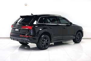 <span class=keywords><strong>Concessionnaire</strong></span> automobile 2024 <span class=keywords><strong>Audi</strong></span> Q7 (importé) Q7 2.0T 45TFSI Quattro S Line Heiwushi Black Knight Modèle Voiture d'<span class=keywords><strong>occasion</strong></span> - Product Image 4
