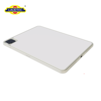 Funda Desmontable que Convierte al iPad de 11 Pulgadas en una Laptop con Retroiluminación RGB y un Imán Potente Soporte para 64 Llaves y Bolígrafos (Reino Unido y Estados Unidos) RoHS.
