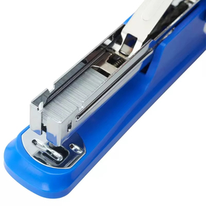 Grapadora <span class=keywords><strong>de</strong></span> prensa manual <span class=keywords><strong>de</strong></span> plástico portátil a granel 2 tipos para oficina y Escuela papelería al por mayor - Product Image 3