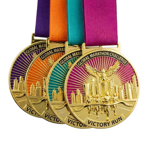Medaglia Personalizzata per la Vittoria della Global Marathon Challenge, Medaglia Premio in Lega di Zinco con Edificio Cittadino e <span class=keywords><strong>Aquila</strong></span> in Rilievo 3D - Product Image 1
