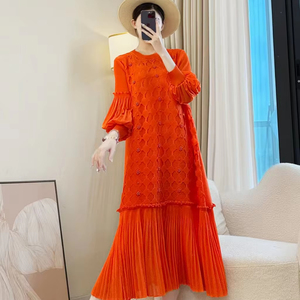 Venta al por mayor <span class=keywords><strong>de</strong></span> vestidos plisados elegantes en estilos <span class=keywords><strong>de</strong></span> longitud media y talla grande con cuello redondo y diseño <span class=keywords><strong>de</strong></span> mangas con volantes - Product Image 4