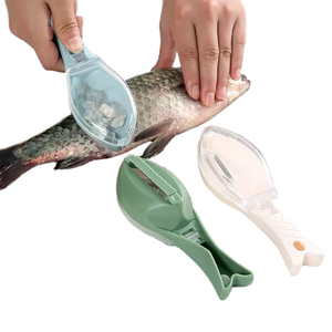 Éplucheur de poisson en plastique, outil durable Yanhua modèle K-29 pour un nettoyage rapide du poisson, ustensile vert, blanc, bleu - Product Image 1