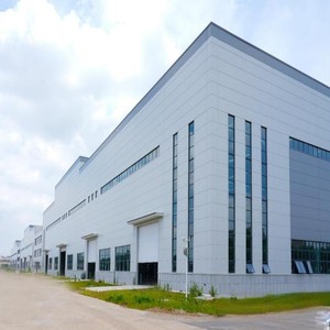 Structure en acier léger à grande portée, garage préfabriqué, entrepôt logistique industriel, <span class=keywords><strong>atelier</strong></span>, services de soudage et de <span class=keywords><strong>d</strong></span>écoupe conformes aux normes ASTM - Product Image 1
