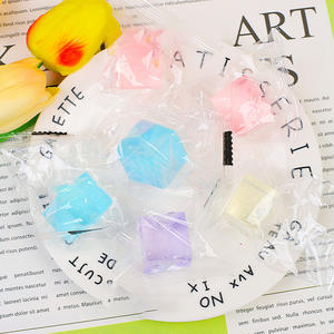 Mini jouet mochi souple en forme de bloc de glace, jouets à presser pour enfants, jouets sensoriels anti-stress, jouets mignons et collants pour soulager l'anxiété - Product Image 3