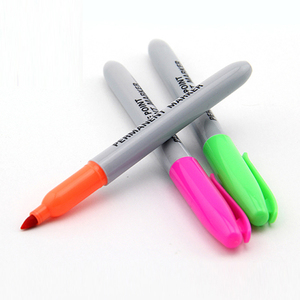 Paquete de colores surtidos de 12 marcadores permanentes de punta fina - Product Image 6