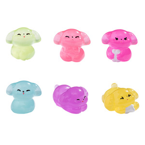 Figurine de chiot mignonne qui brille dans le noir, en résine, mini décoration animale, ornement de bureau et de voiture, accessoire pour enfants de 7 à 12 ans - Product Image 1