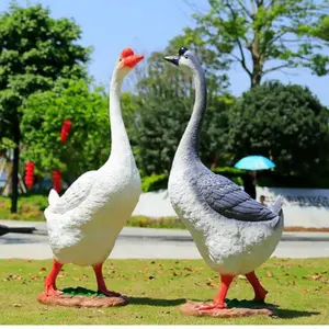 Lampada d'oca bianca decorazione parco piscina in fibra di vetro animale paesaggio illuminazione in fibra di vetro scultura oca uccello altalene Post lanterna