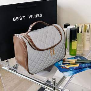 Fashion Hand Cosmetic <b>Bag</b> Large Capacity Cosmetic Storage Handbag Convenient <b>Wash</b> <b>Bag</b> Ladies Cosmetic <b>Bag</b> for <b>Women</b> - Product Image 2