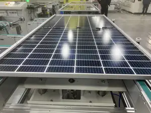 High Efficiency 550W-600W Solar PV Panel Custom Solar PV Modules