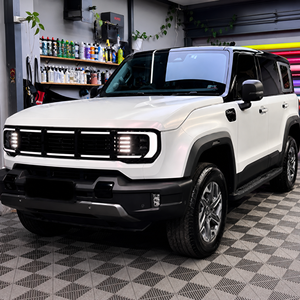 Vinilo para autos PET, blanco a rojo, alto brillo, con tecnología de liberación de aire, autoadhesivo, para revestimiento completo de vehículos, película de vinilo que cambia de color. - Product Image 1