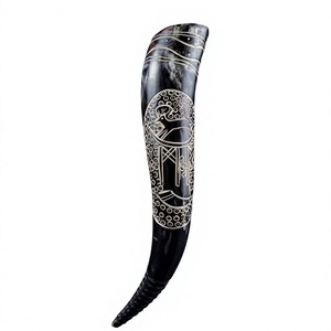 Juego de Cuernos para Beber Estilo Vikingo 100% Auténticos de Cuerno de Buey, 3-12 oz, Diseño Clásico de Animales, Hechos a Mano, Ecológicos, Aptos para Alimentos, para Cerveza - Product Image 1