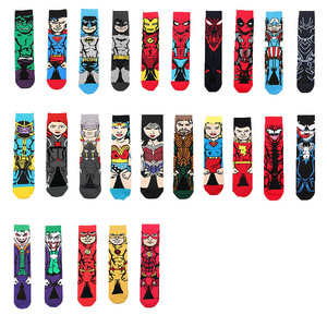 Chaussettes décontractées à motif Spider-Man Snowy, absorbant la transpiration, style dessin animé, pour hommes et femmes - Product Image 1