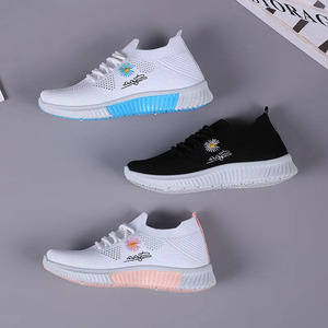 Nouvelles Chaussures de Sport <span class=keywords><strong>Femme</strong></span> Printemps-Été en Tissu Volant, Chaussures de Course Tendance Joker, Respirantes en Maille Florale Décontractée - Product Image 2