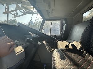 Grúa sobre Camión con Precio Competitivo, Grúa Hidráulica Telescópica de 25 Toneladas para Construcción - Product Image 3