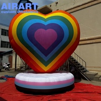 Accessoires de décoration de couleur sur mesure coeur de couleur arc-en-ciel gonflable, ballon de modèle gonflable énorme coeur pour la Saint-Valentin
