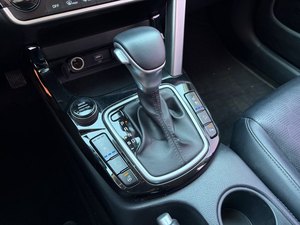 Sans accident, 2021, BLANC, Marque coréenne, Voiture d'occasion, Seltos, Diesel, SUV, Moteur diesel 1.6, Climatisation automatique, Sièges chauffants, Système audio Bose - Product Image 5