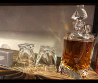 Ensemble de carafe personnalisé avec pierres à whisky et verre à whisky dans une boîte en bois pour cadeau promotionnel