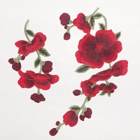 Applique en dentelle brodée de fleurs multicolores rouge en gros pour vêtements LT2802A