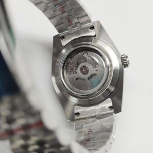 OEM ODM 36/39MM全自動機械時計904Lスチールストラップ透明バックカバーNH35ムーブメント付き