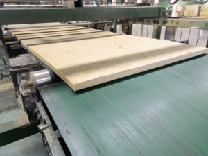 Panneaux sandwich certifiés ISO de haute qualité <span class=keywords><strong>laine</strong></span> de roche 50mm nouveau panneau de <span class=keywords><strong>laine</strong></span> <span class=keywords><strong>minérale</strong></span> de conception pour l'isolation thermique - Product Image 5