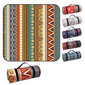 Échantillon Gratuit Tapis de Sol Épais en Flanelle pour Voyage en Plein Air, Tapis Anti-Humidité en Aluminium, Tapis de Pique-Nique, Tapis de Plage - Product Image 1