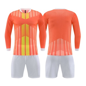 Maillot de football personnalisé à manches longues de haute qualité, respirant, séchage rapide, 100 % polyester, imprimé par transfert thermique, uniforme d'entraînement - Product Image 1