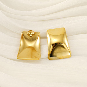 Zogxin Geometric Square Stud Earrings 18K Gold Plated Stainless Steel Fashion Jewelry For Women - Product Image 4